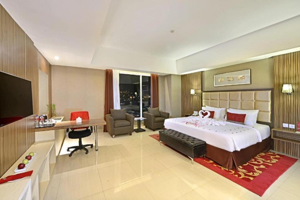 Travello Hotel Bandung Exterior photo
